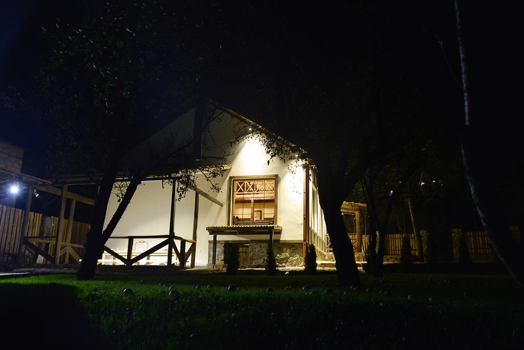 Villa Jrhogher Dilijan Ruang foto